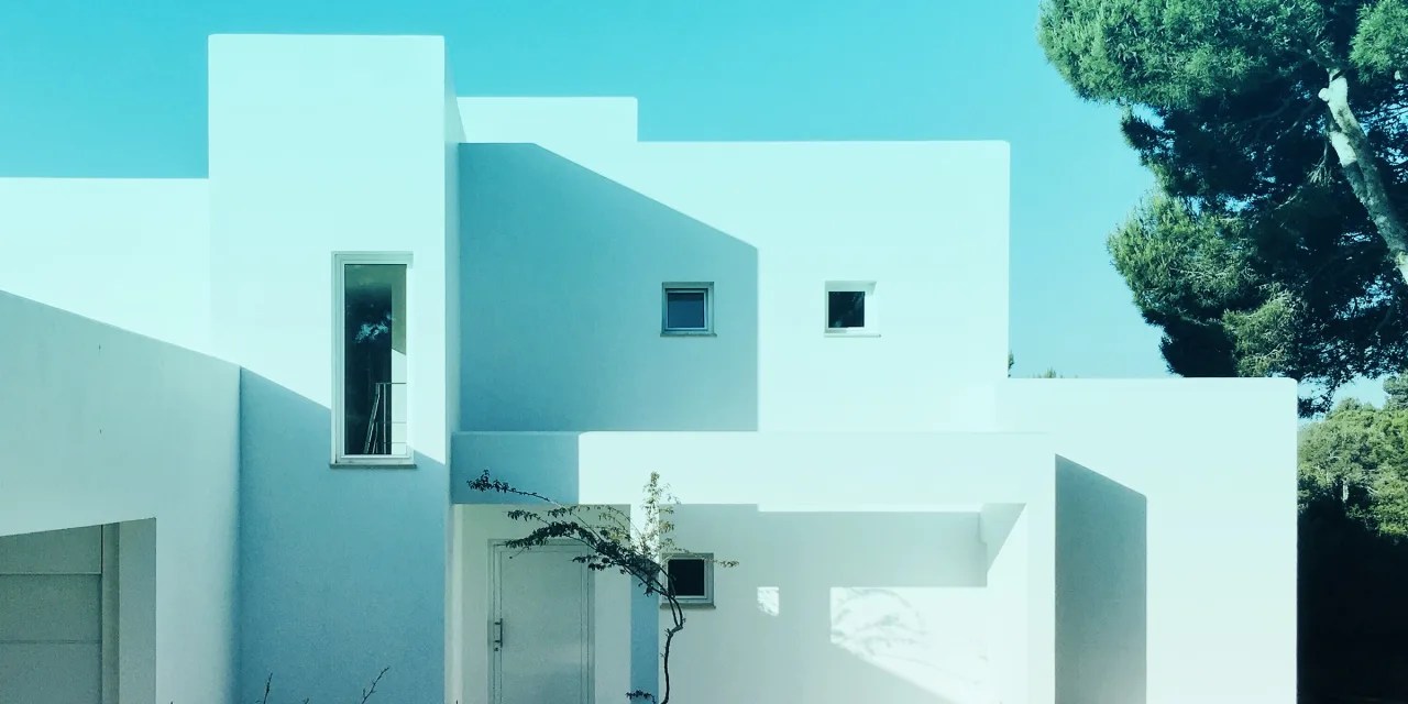 Zillow’s HouseFlipping Business Draws an Analyst Upgrade Barron's