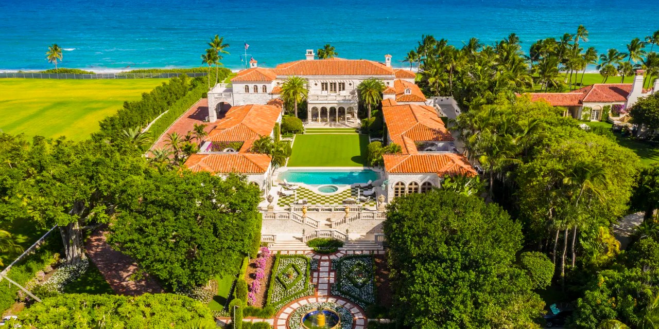 Palm Beach Estate Sells for 105 Million, Shattering Record Penta