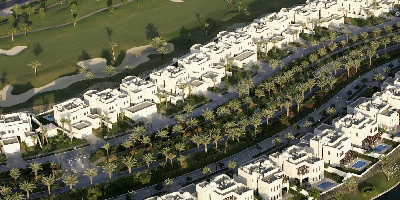 Dubai Villa Prices Fall to Lowest Point in a Decade Penta