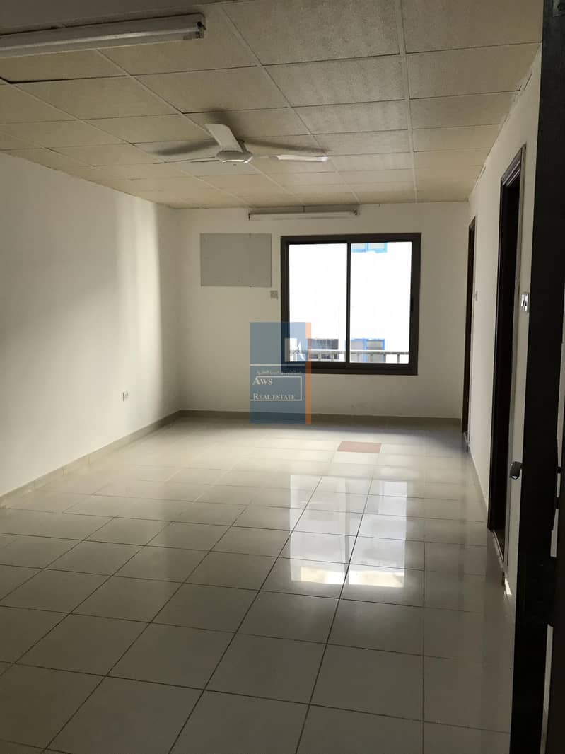 SPACIOUS STUDIO WITH BALCONY AVAILABLE IN DEIRA AL MURAR FOR EXECUTIVES