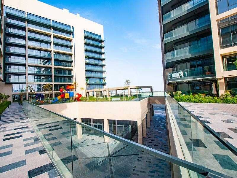 Bright, modern & very convenient studio near NYUAD