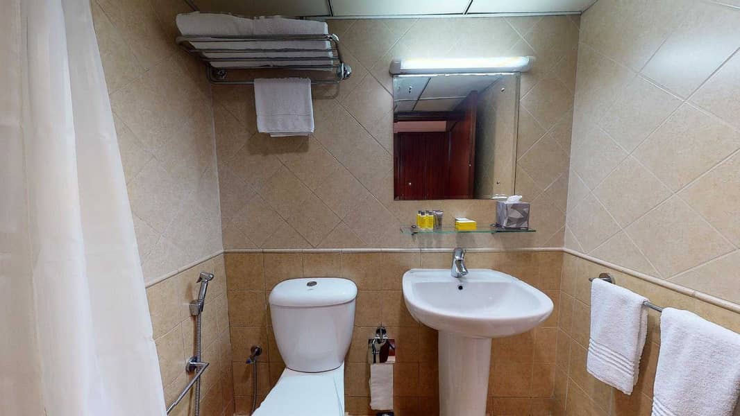 Furnished Free maintenance Chiller free