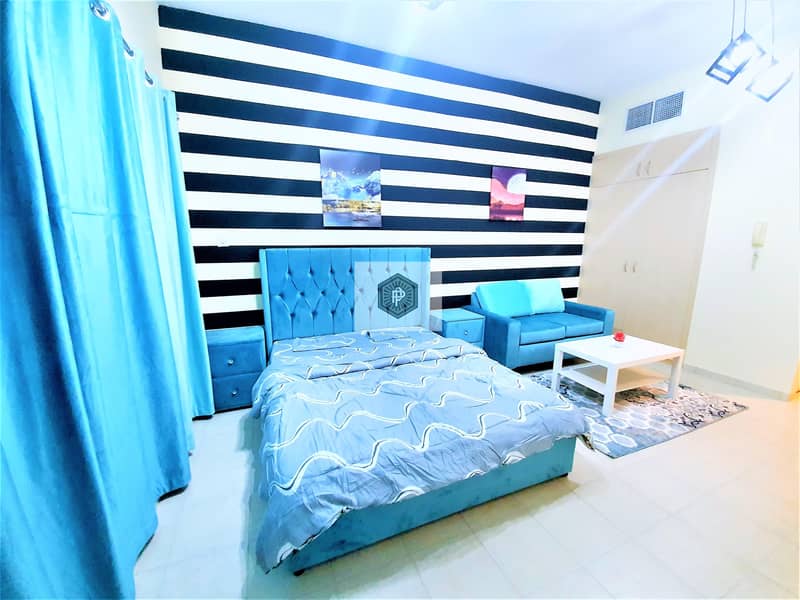 STUNNING STUDIO APARTMENT NEAR METRO WITH BALCONY