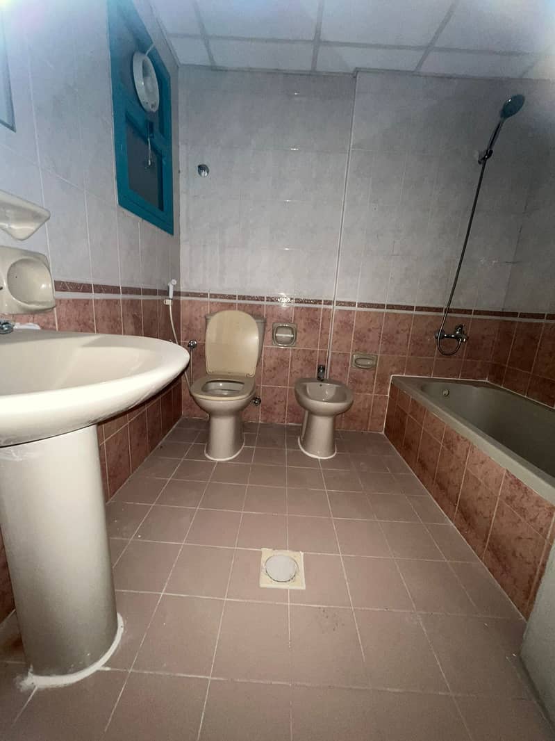 very spacious 2BHK in abu Shagarah sharjah