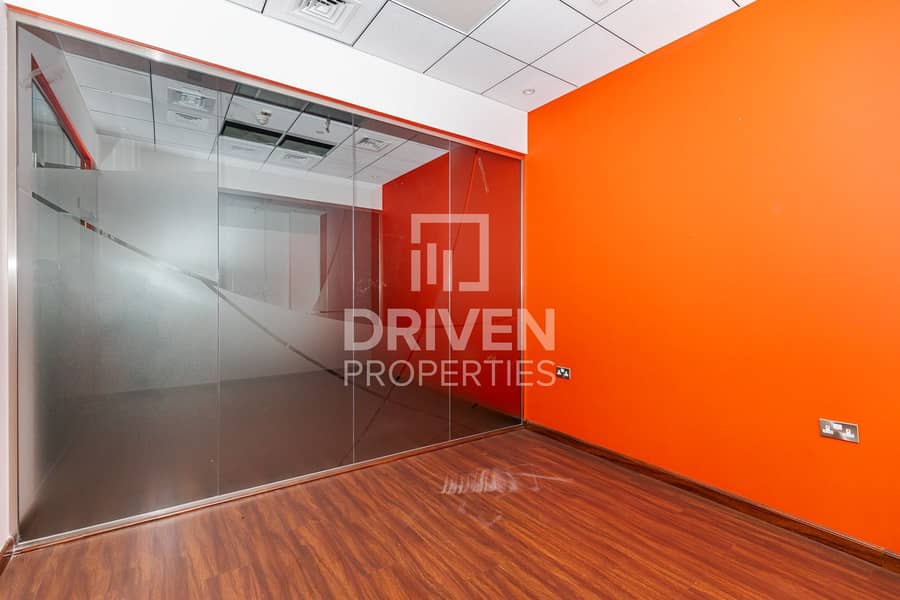 Large Retail Space For Rent Prime Area