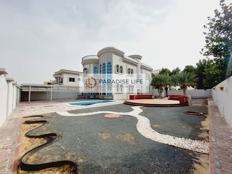 Private swimming Pool 5 Bedroom villa for Rent in Al Warqa