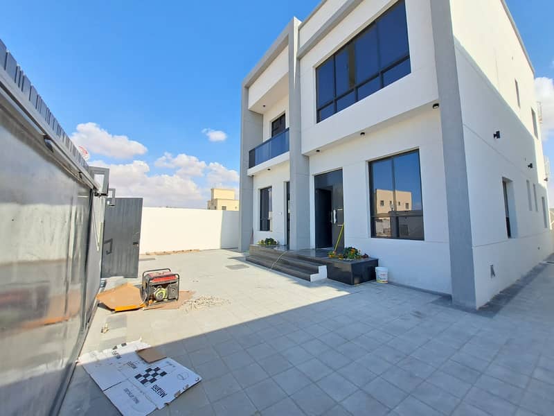 Modern villa for sale, without down payment, without annual fees