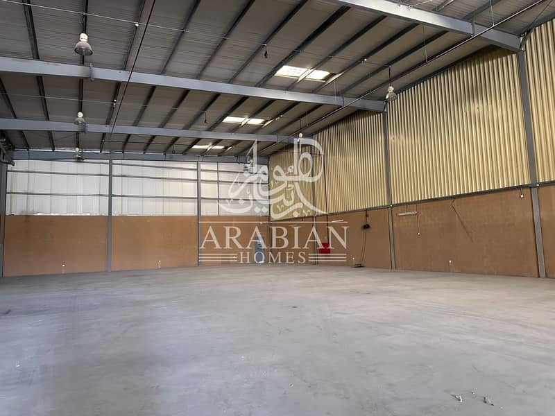 1,270sq. m Warehouse with Separate Compound for Rent in Mussafah