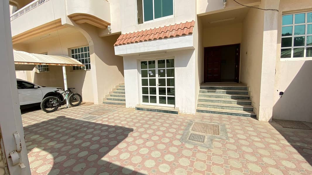 Flawless 3BR+Maid Room Apartment Near Al Ain Mall Al Ain