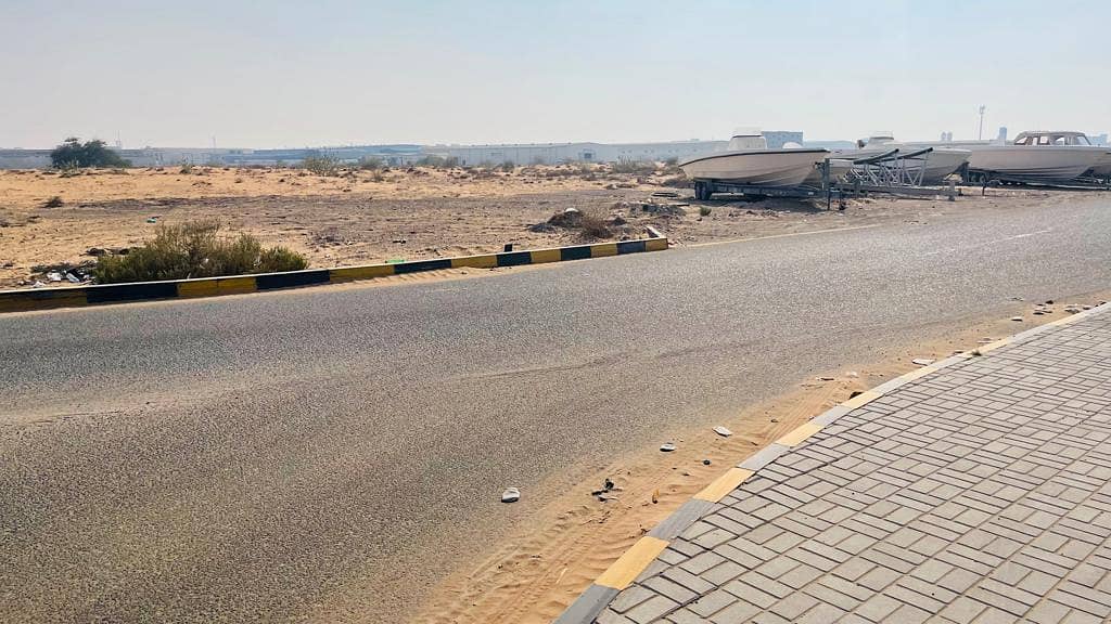 112980 INDUSTRIAL LAND FOR SALE IN EMIRATES MODERN INDUSTRIAL AREA UMM