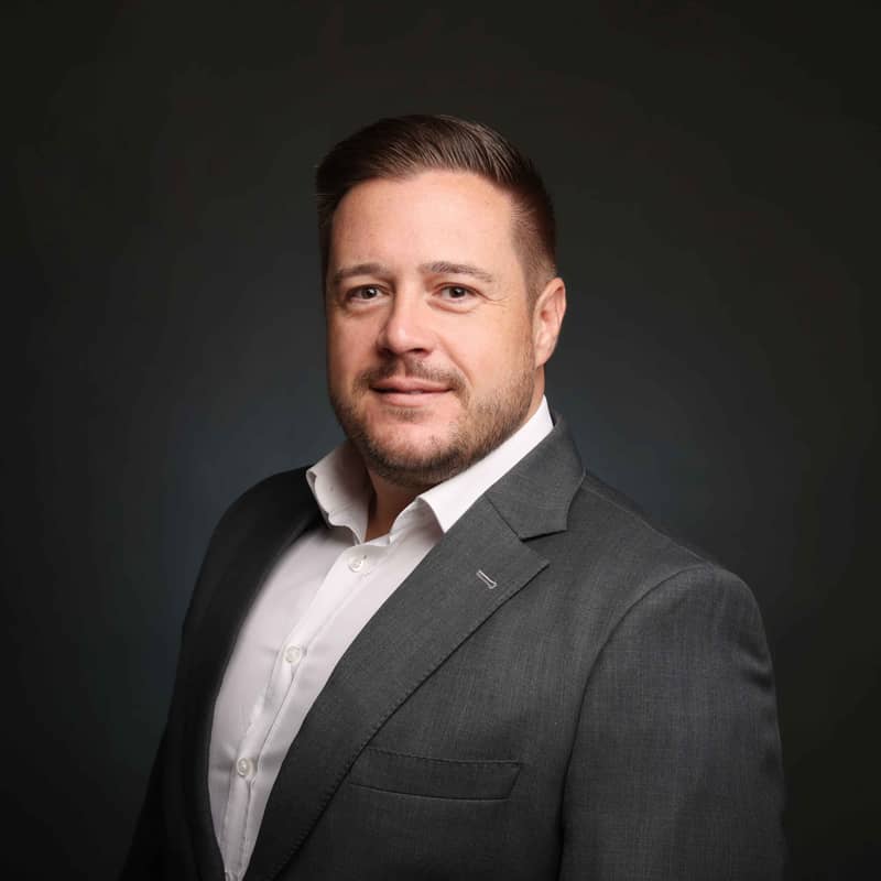 Gareth Davies, Dubai Real Estate Agent 3 properties