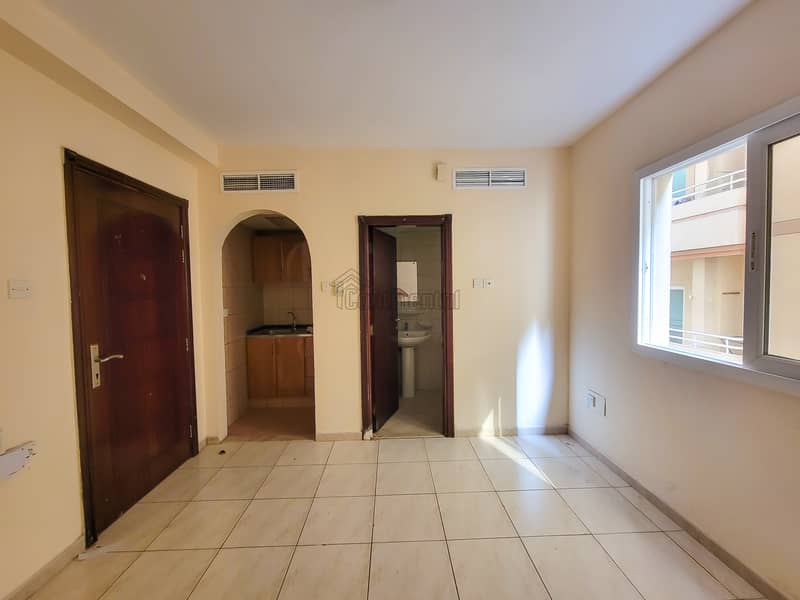 Al Qasimia，Al Nud 15000 AED 7604173