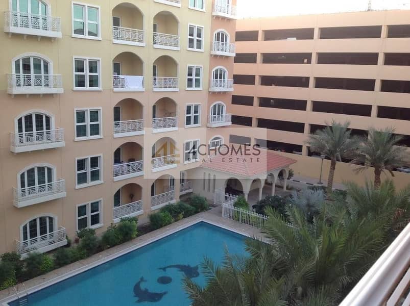 Well MaintainedSpacious Pool View Apartment with Maid room