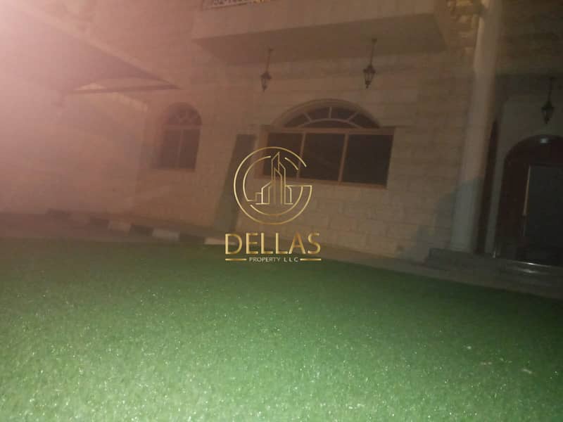 Villa in Abu Dhabi Between 2 Bridge