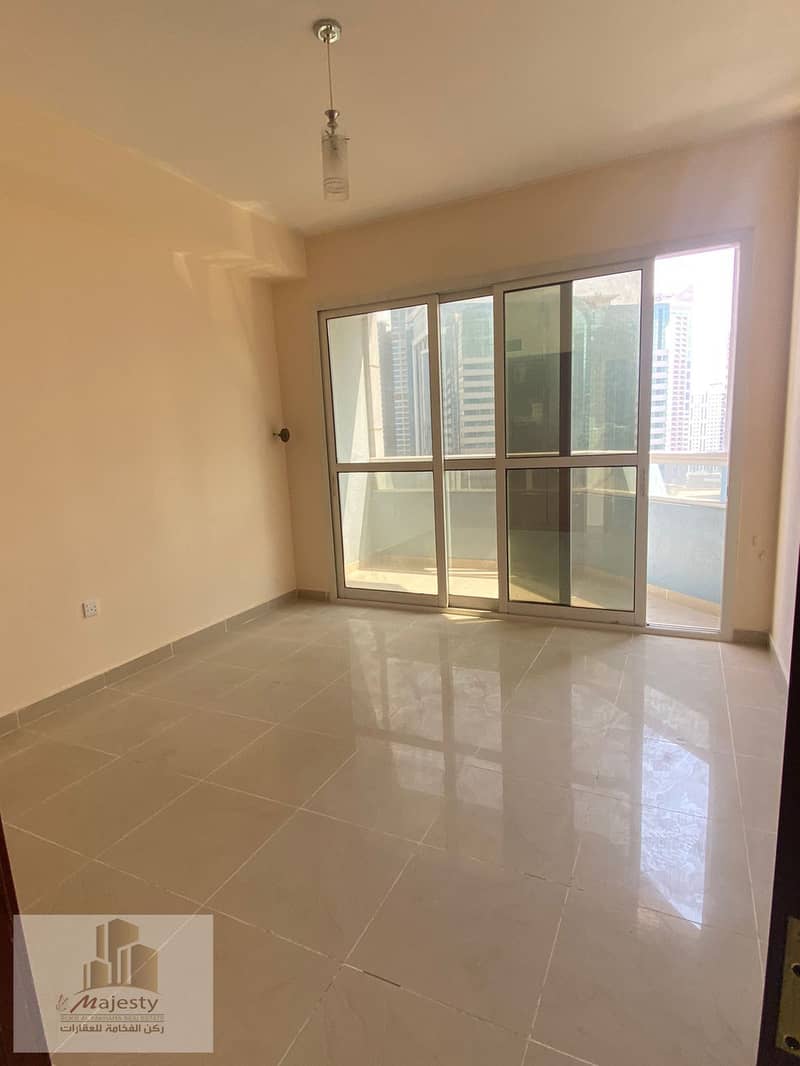 For sale apartment in the Emirate of Sharjah Al Majaz 3 with a distinctive view of Al Qasba