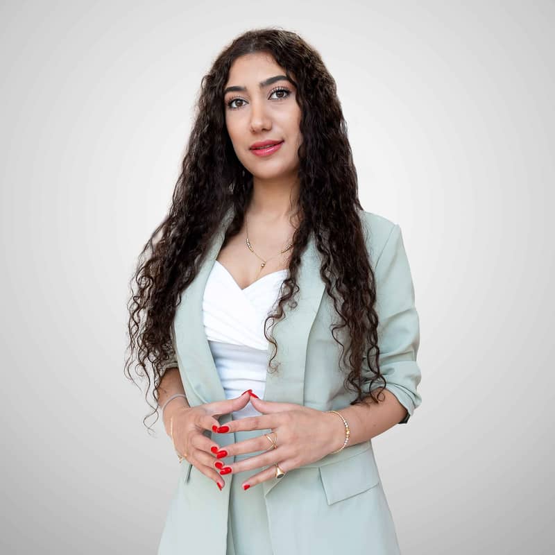 Ranine Chaya, Abu Dhabi Real Estate Agent 40 properties