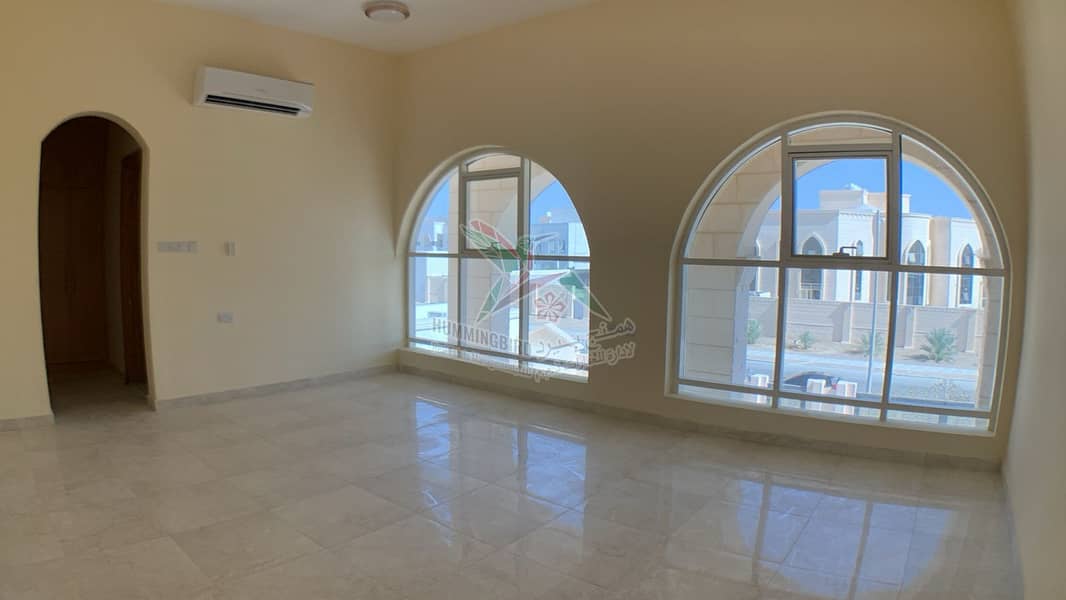 Lavish BrandNew Villa Located at the Street Corner