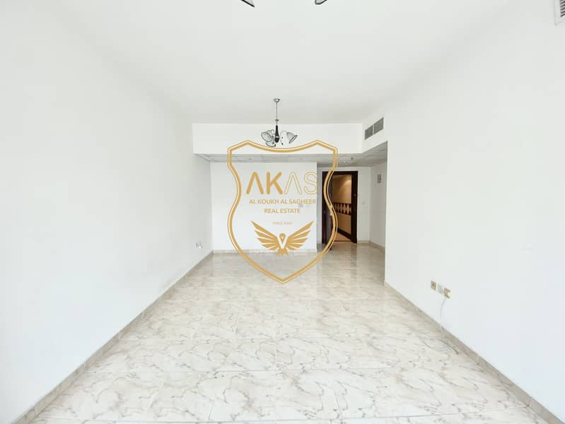 MARVELOUS 2 BR APARTMENT CHILLER FREE TOP FLOOR AMZAING VIEW