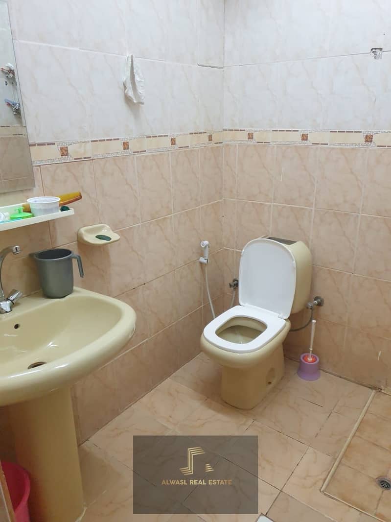 For sale house in / Al Qadisiyah Very close to Salman Al Farsi School and Kuwait Hospital