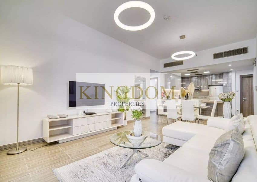 VASTU LAKE VIEW NEAR METRO 2 BEDROOMS + MAID.