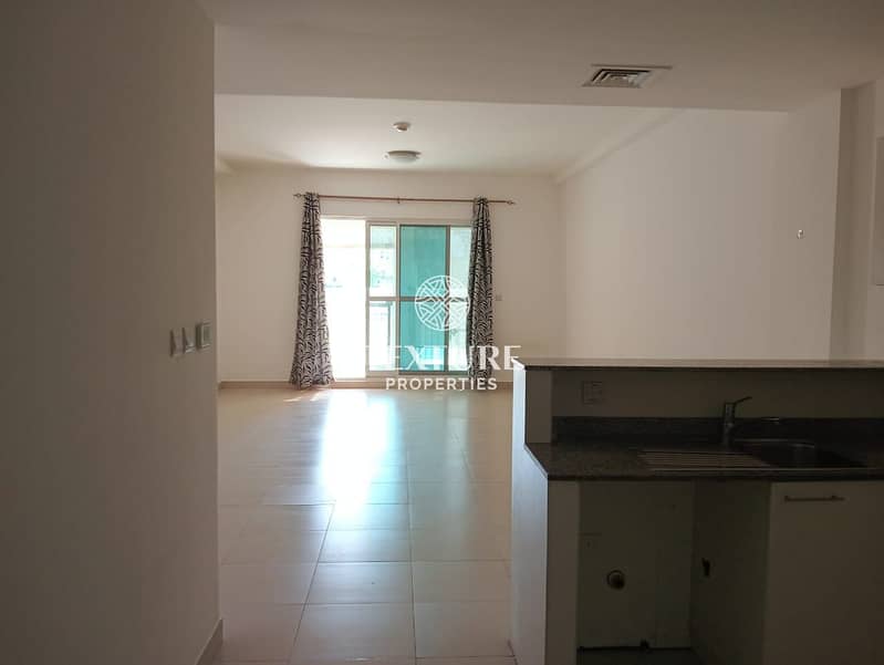 Good Layout Studio for SALE in Al Khail Heights