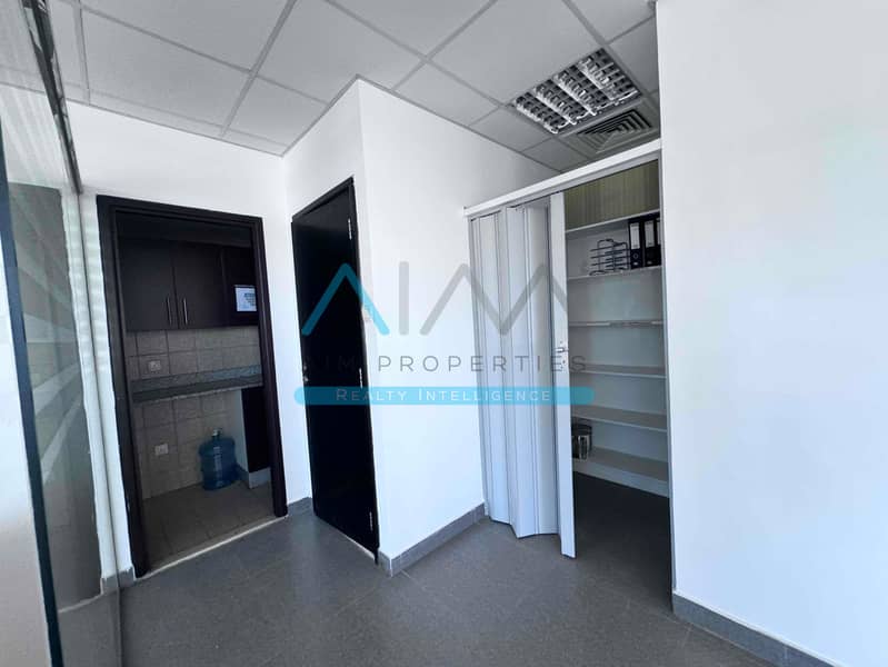 High floor Fully Fitted Office Near Business Bay Metro Vacant