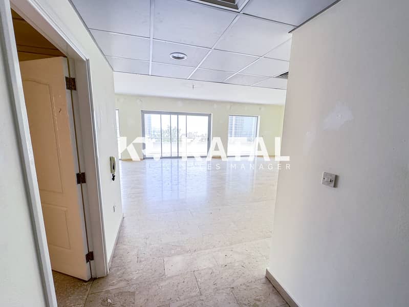 READY TO MOVE IN PARTIAL SEA VIEW HUGE LAYOUT