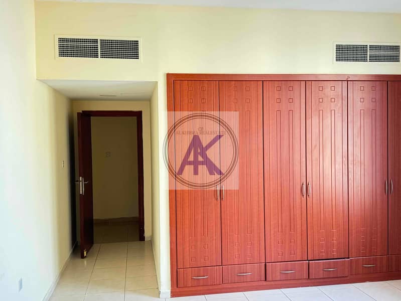 2 BHK RENT IN HORIZON TOWER FULL SEA VIEW