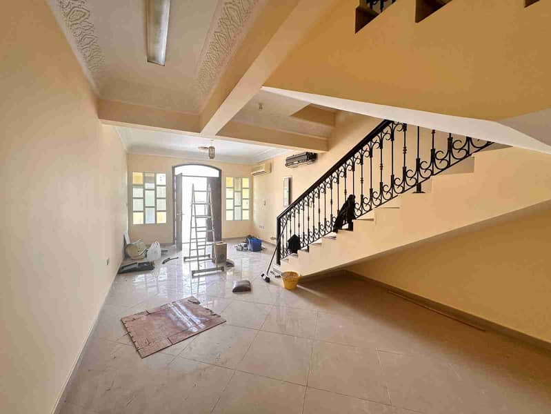 Lavish 6 Bedrooms Majlis Villa Available For Rent In Baniyas East City