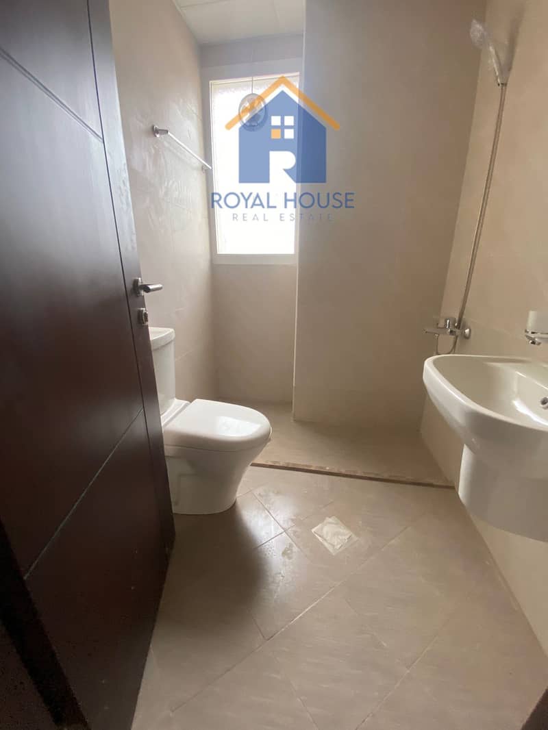 شقة للبيع في النهدة غرفتين و صالة Apartment for sale in Al Nahda, two rooms and a hall