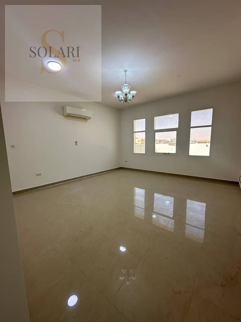 Villa For rent in yahar , 4 Bed rooms , maid room , 2 Parking , 1