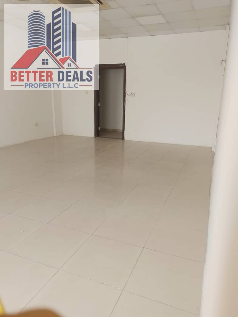 Best location fully ready shop for rent in France cluster international