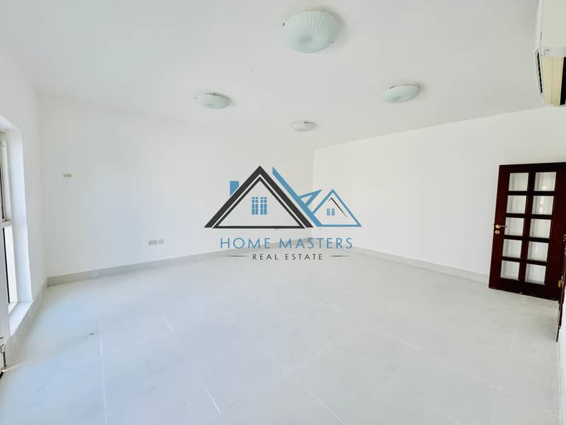 Duplex Villa Closed To Kanad Hosp Private Entrance & Yard