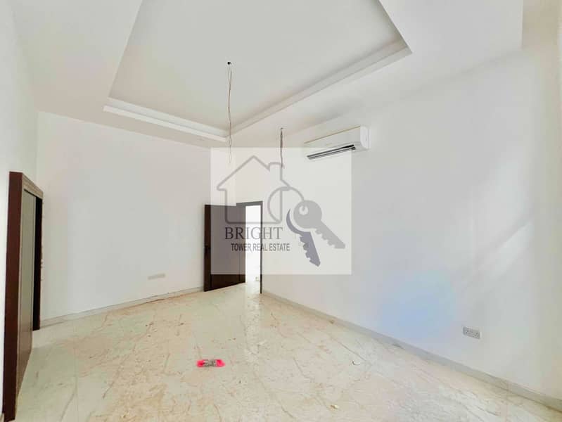 Brand New 6 Bedrooms Villa Driver Room