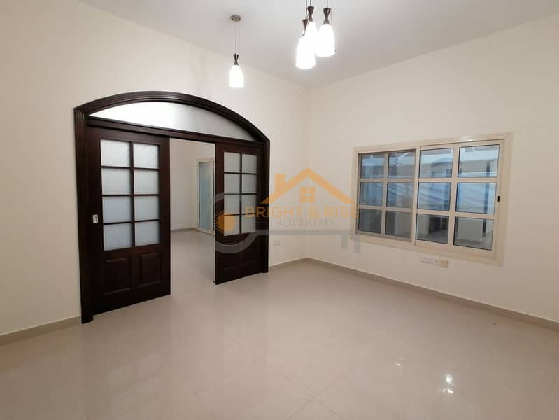 Nice 4 BR villa with Maid room, Majlis, Living Hall MBZ city