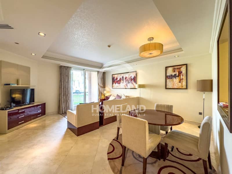 Fully Furnished / Spacious Layout / Beachfront