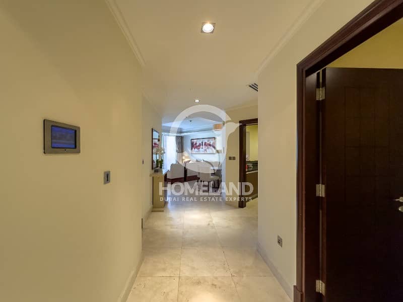 Fully Furnished / Spacious Layout / Beachfront