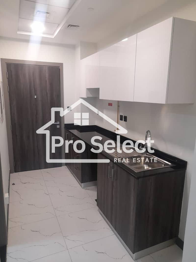 brand new studio fitted kitchen