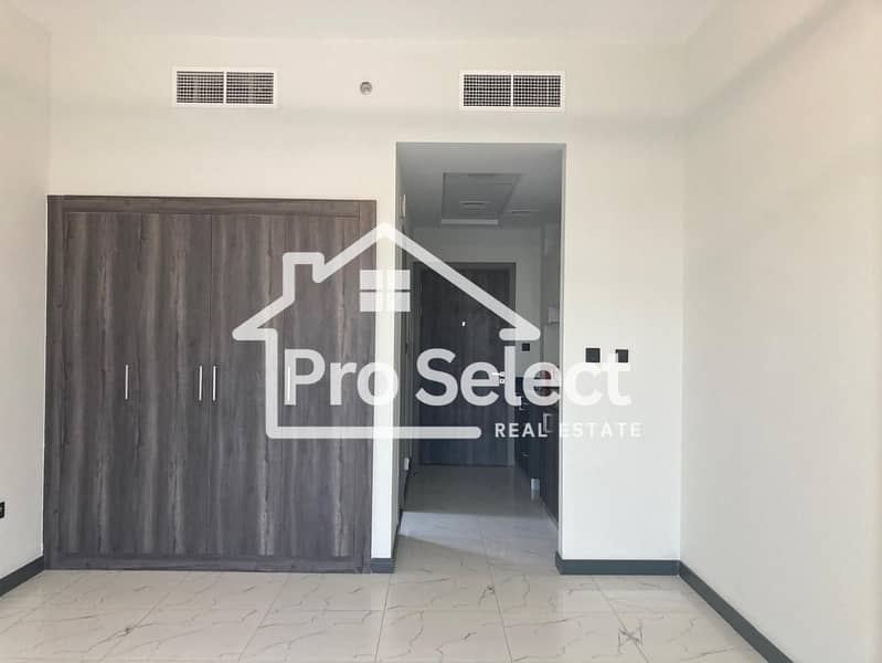 brand new studio fitted kitchen