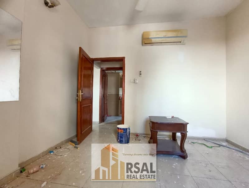 Lavish 1BHK With Nice FinishingFamily BuildingNear Almidna Shopping