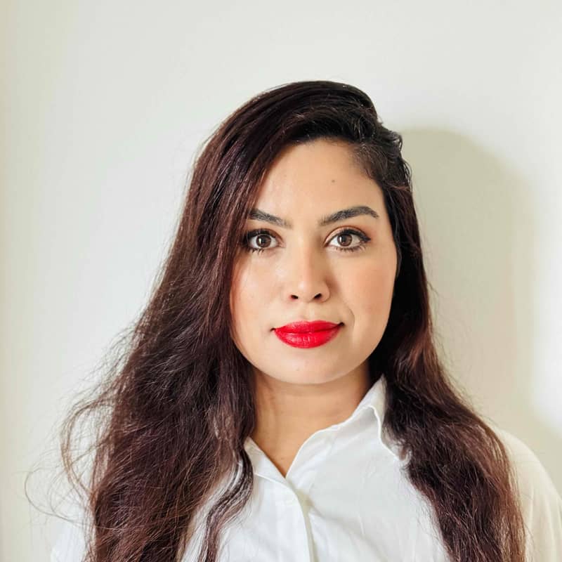 Hanan Jrad from Royal Gems Real Estate 18 properties