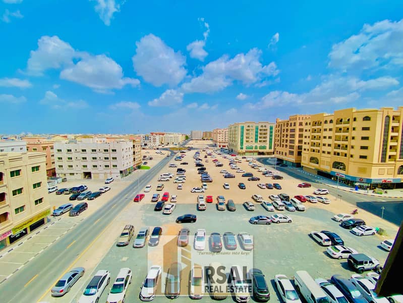 Spacious and Luxurious 3bhk Apartment with very nice finished // Near