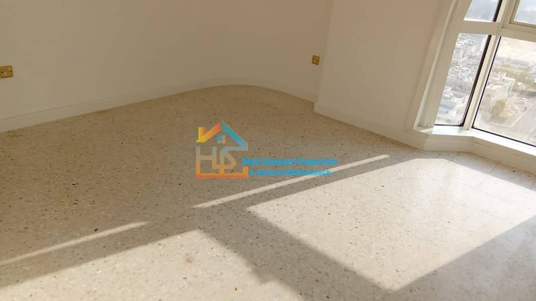 FOR RENT!! AVAILABILE 2BHK WITH MASTER MAIDS ROOM EASY PARING