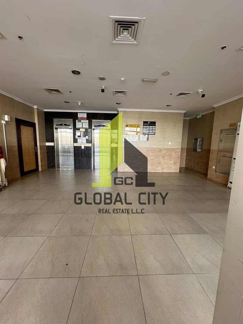 CLEAN UNFURNISHED 2 BEDROOMS HALL APARTMENT ABAILABLE FOR YEARLY RENT