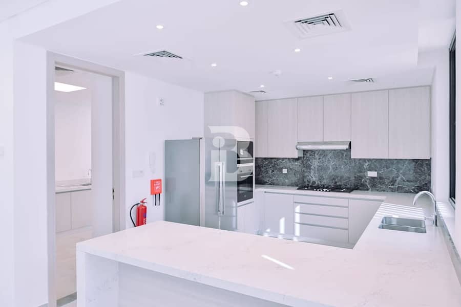 Big Layout Brand New Villa Prime Location