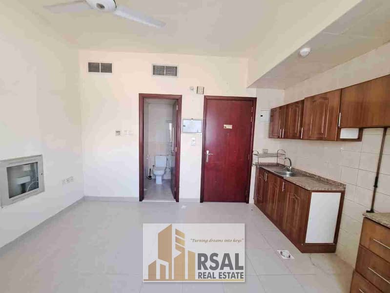 Weakends hot offer cheap STUDIO APARTMENT for faimly ready to move