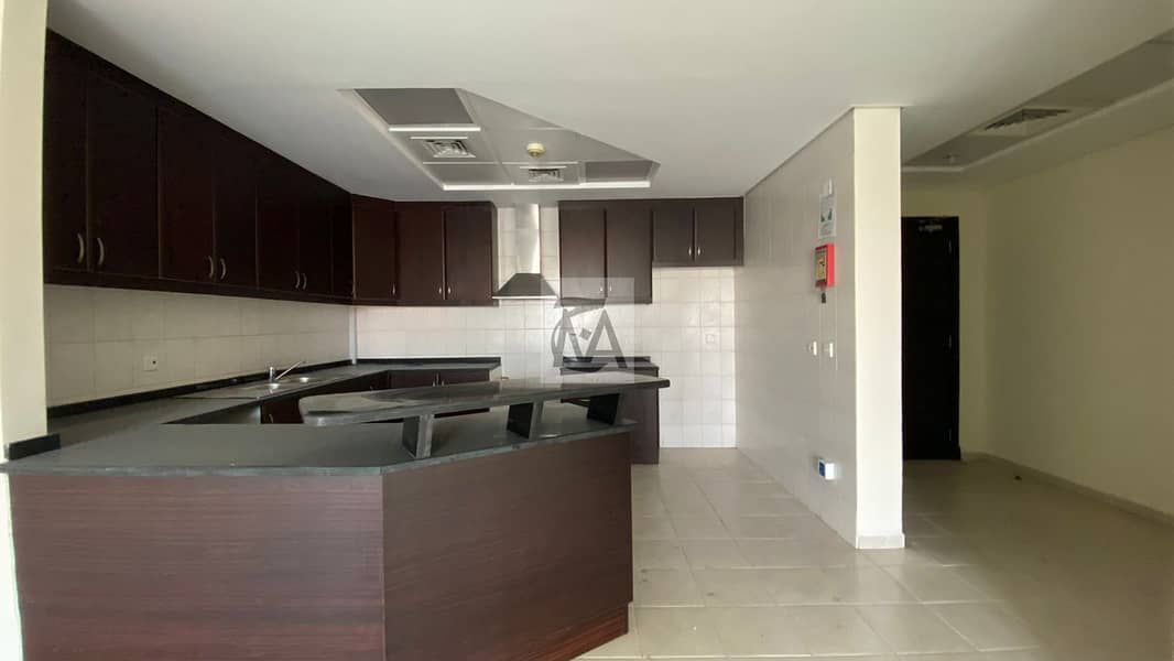 2 BHK Apt With EnSuit Bath Balcony Store Room Near Metro