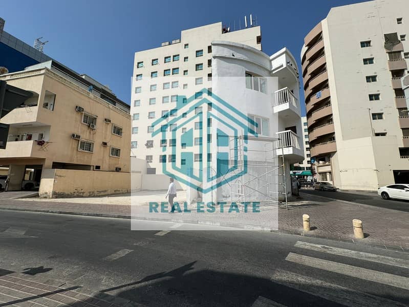 Land for sale in bur Dubai backside Khalid bin Waleed st , permit