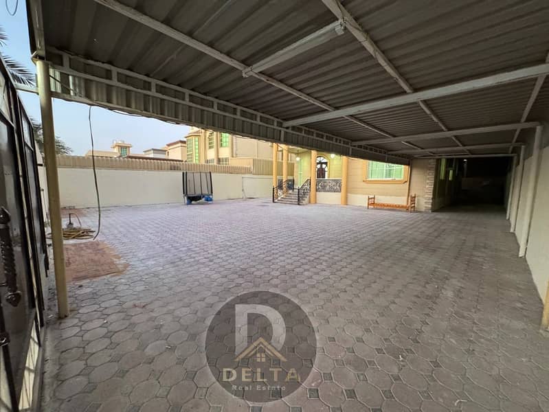 Villa for rent, ready for housing, on a paved street, in a residential