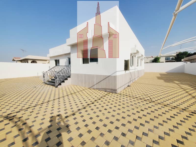 Brand new villa big parking luxury villa maid room 1 hall 1 Majlis